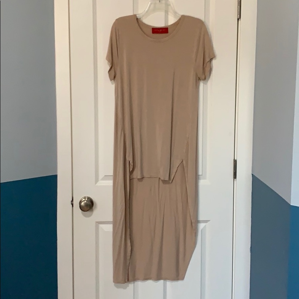 Akira high low tan top